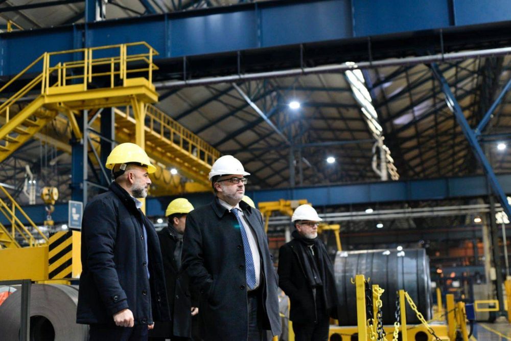 La siderúrgica Sidersa anunció el aumento de la producción de su planta de San Nicolás y la creación de más de 1800 empleos