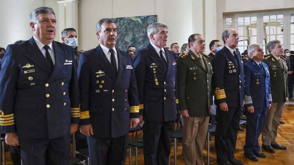 Argentina ratifica su soberana sobre Malvinas: cuestiona la presencia militar britnica