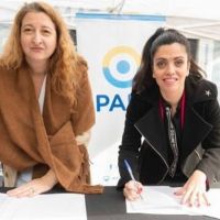 Firma de convenio entre PAMI y la Defensoría