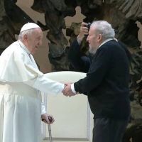 Kiko Argüello anuncia ante el Papa que próximamente se abrirá la causa de beatificación de Carmen Hernández