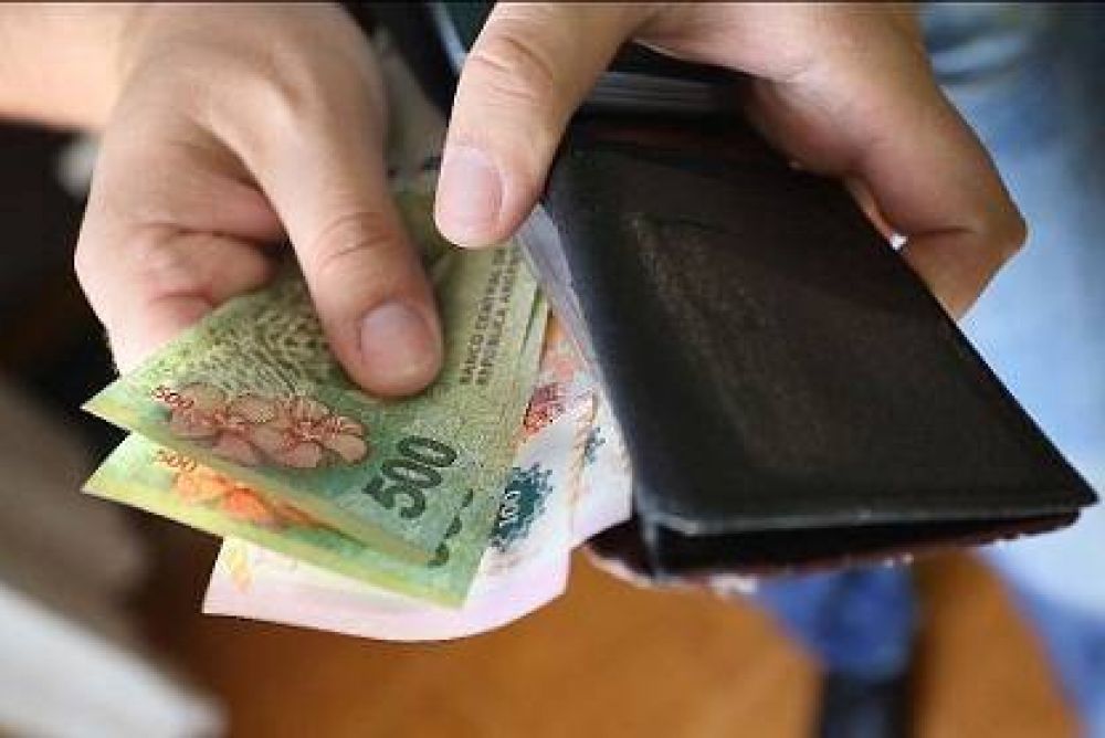 En abril, los salarios subieron un 5% y volvieron a perder frente a la inflaci�n