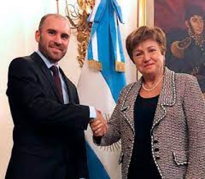 Los costos de acumular las reservas que exige el acuerdo con el FMI: m�s inflaci�n y menos crecimiento