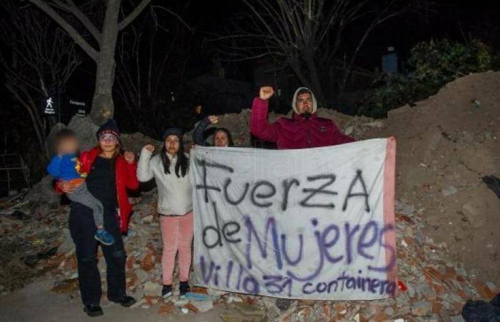 Familias desalojadas del Barrio 31 reclaman por vivienda y trabajo digno