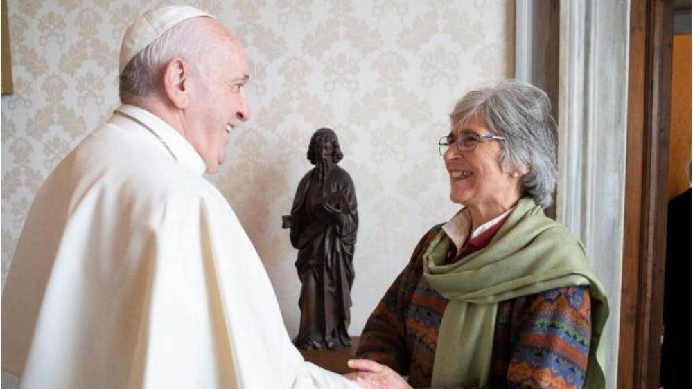 El papa Francisco design� a una argentina en el organismo que elige obispos