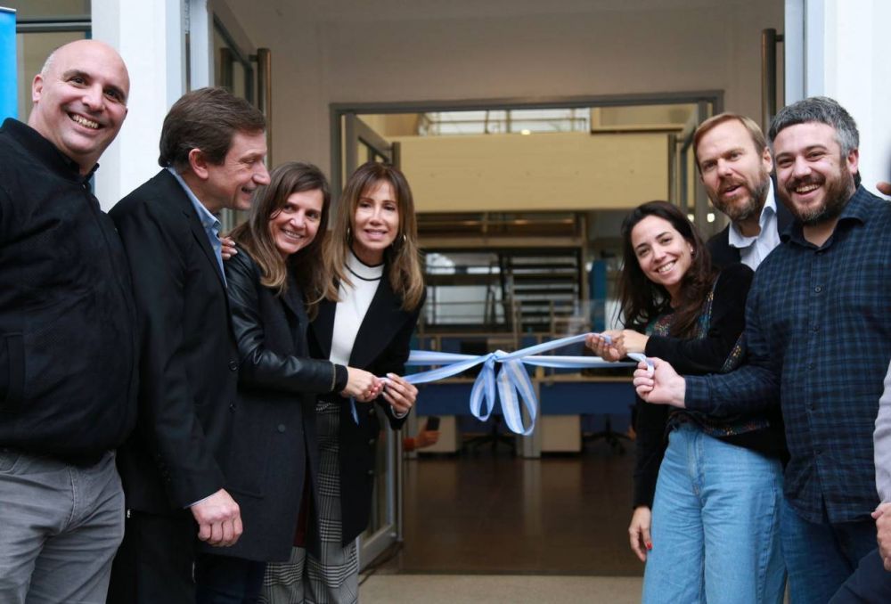 Raverta inaugur el nuevo edificio de la oficina de ANSES en Ezeiza