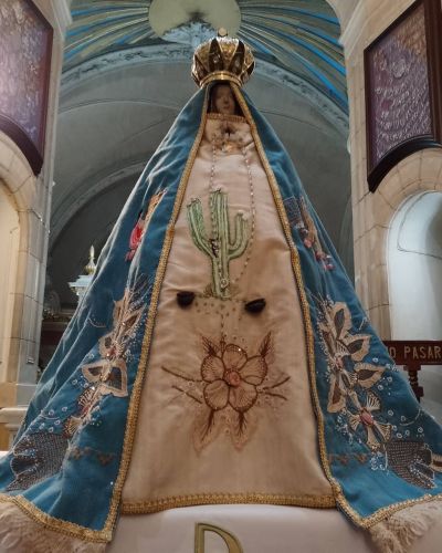 La Virgen del Valle lucirá un nuevo manto alusivo a la Fiesta del Poncho