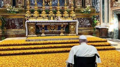 El Papa encomienda a la Virgen Mar�a su 