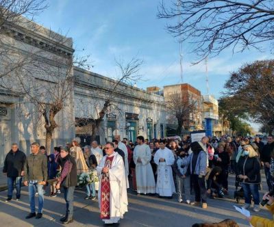Mons. Fern�ndez particip� de las fiestas patronales de la Virgen de Magdalena