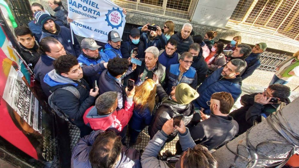 Antes de la nueva audiencia paritaria de la UOM, Furl�n apur� a Alberto: �Los trabajadores estamos esperando ser acompa�ados por el gobierno para resolver la puja distributiva�