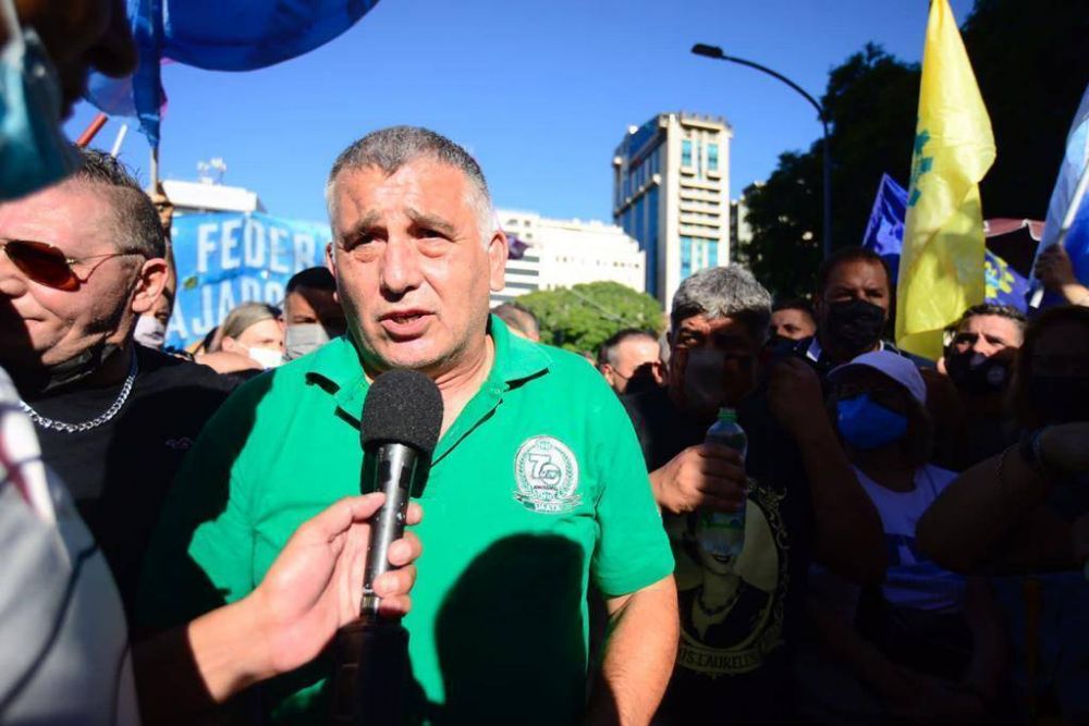 Paco Manrique asegur que la marcha de la CGT ser contra quienes tratan de desestabilizar al gobierno popular pero advirti: Hay muchos argentinos y argentinas que no tienen tiempo para esperar