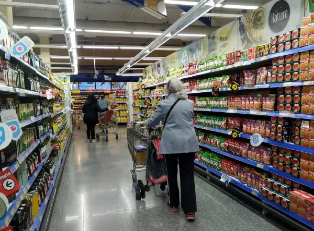 La inflacin abri una disputa financiera entre supermercados y alimenticias