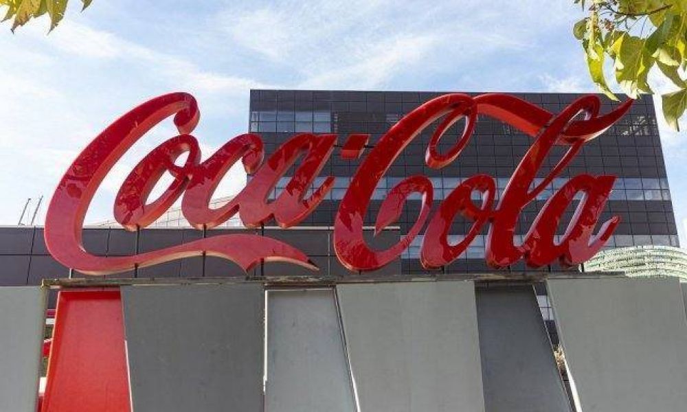 Coca-Cola pierde chispa frente a PepsiCo: gana 4.631 millones (-4%) hasta junio, pese a las mayores ventas (+14%)
