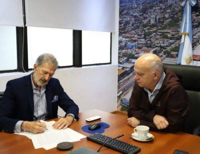 La DAIA firmó un convenio con el Municipio de Lanús para promover la diversidad y luchar contra el antisemitismo y todo tipo de discriminación