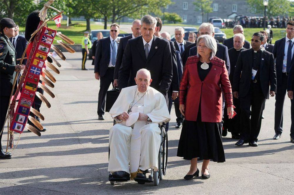 Ecos de la visita “penitencial” del Papa a Canadá