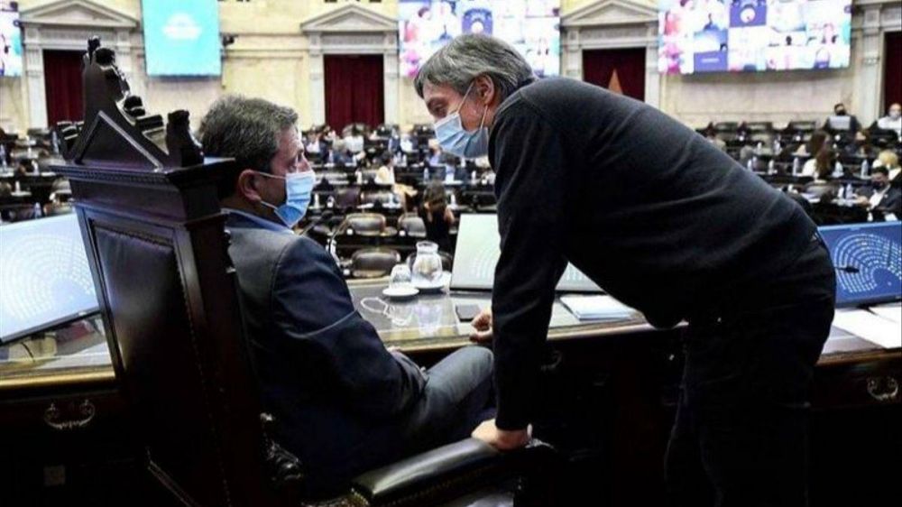 El regreso de Mximo Kirchner, la letra chica del plan Massa superministro