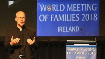 El Papa escribe al padre James Martin: actuar como Jes�s, que se hizo cercano a todos