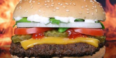 Alta inflación en la pizarra de precios de McDonald’s, Coca-Cola y Nestlé