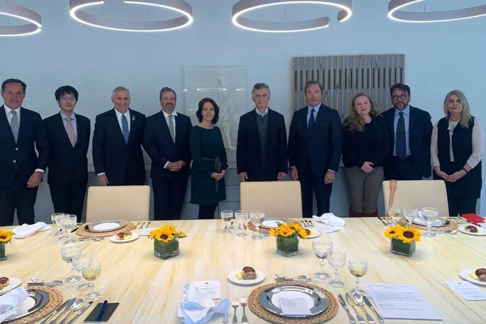Macri almorzó con embajadores de las siete principales potencias occidentales y habló de las elecciones