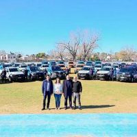 Wado de Pedro y Martín Insaurralde entregaron 100 nuevos vehículos municipales en Lomas de Zamora