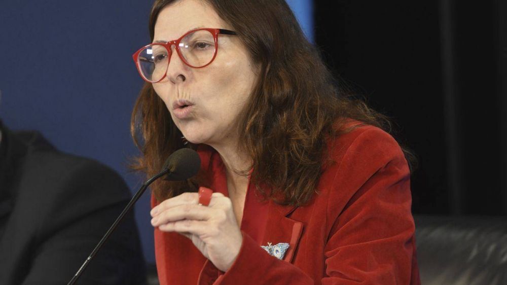 Batakis avanza sobre la mesa chica del Nación: remueve a Lozano y a otros dos directores