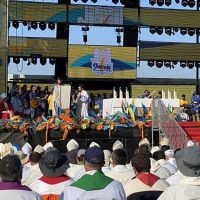 El enviado especial del Papa en Santiago de Compostela, “impresionado por la alegría de los jóvenes”