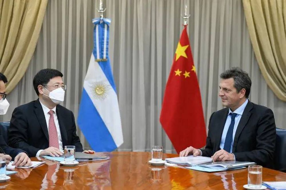 Sergio Massa recibió al embajador de China para hablar de inversiones y minería