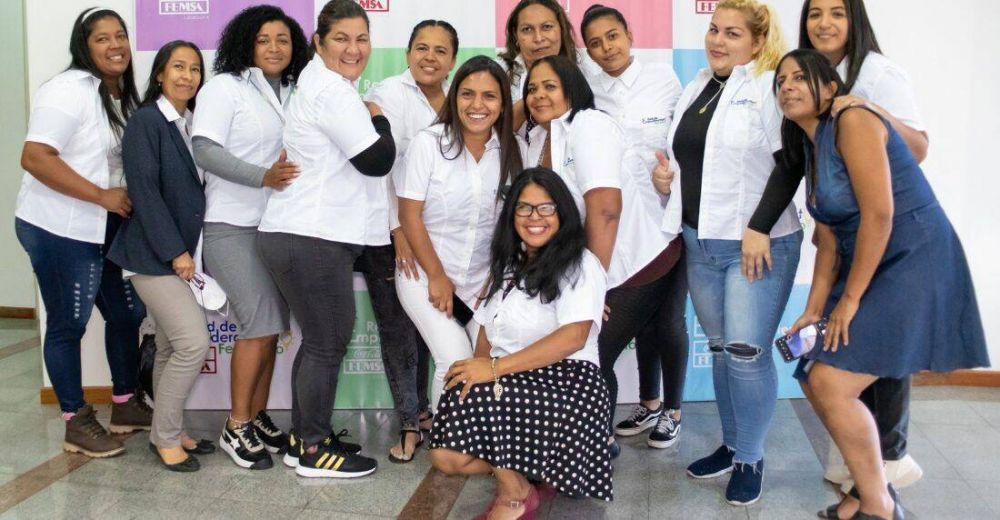 Red de Empoderamiento Femenino de Coca-Cola FEMSA grada a su primera cohorte