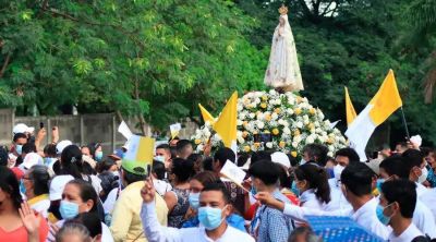 Ante la Virgen de F�tima cat�licos claman: �Mar�a es de Nicaragua y Nicaragua es de Mar�a!