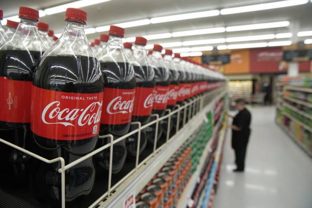 ¿Cuánta agua se utiliza para producir un litro de Coca-Cola?
