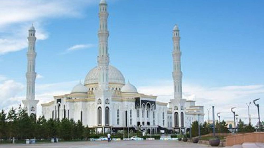 Kazajistán: Inauguran la mezquita más grande de Asia Central