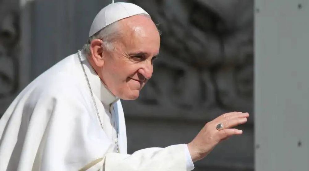 El Papa Francisco explica que amar como Jes�s significa servir y dar la vida