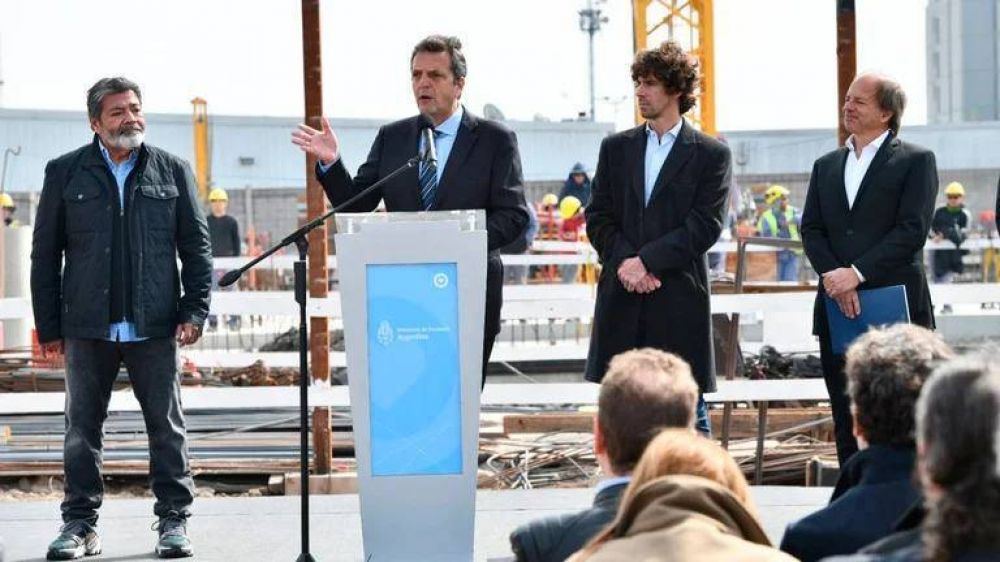 Con el relanzamiento del blanqueo para la construcci�n, Massa busca m�s d�lares: el costo efectivo es apenas 2,5%