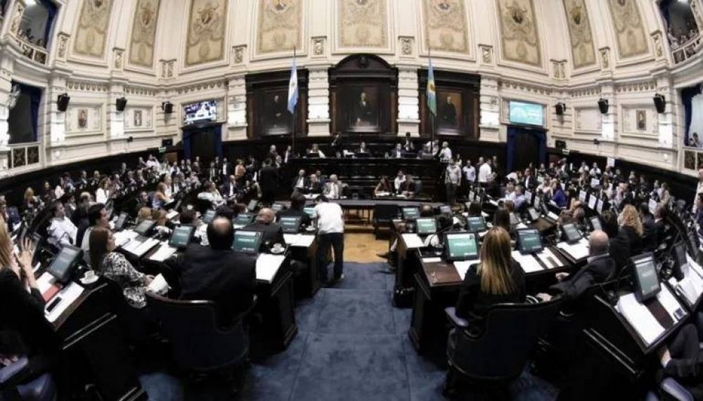 Tras 40 das sin actividad, la Legislatura bonaerense vuelve a sesionar