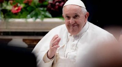 Papa Francisco anima a dejarse guiar por el Esp�ritu Santo para �amar sin medida�