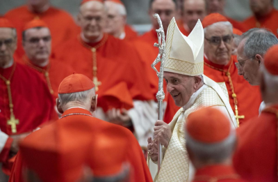 Cardenales del mundo se re�nen con el Papa para reflexionar sobre la reforma de la Curia