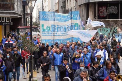 Palazzo le pidió a la CGT un paro general y una movilización para repudiar el intento de magnicidio a CFK