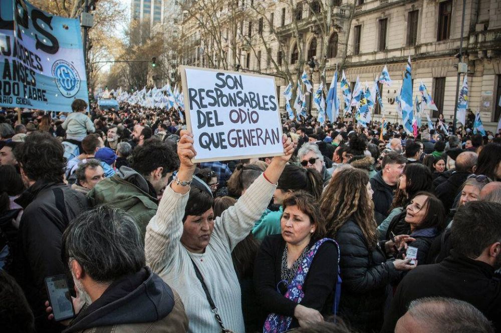Un pas en riesgo: los motivos de fondo del intento de asesinato de Cristina Kirchner