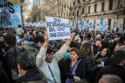 Un pa�s en riesgo: los motivos de fondo del intento de asesinato de Cristina Kirchner