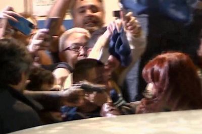 Atentado a Cristina Kirchner: Al borde de perder una prueba clave, �se borr� la informaci�n del celular de Fernando Sabag?