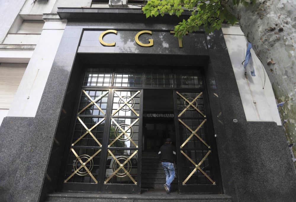 La CGT dio por «superada» la discusión tras el ataque a CFK y levantó la reunión de Consejo Directivo