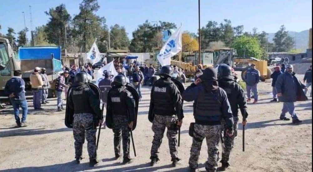 La CGT Jujuy repudi al ministro de seguridad provincial por enviar un pelotn de infantera a hostigar una asamblea de municipales