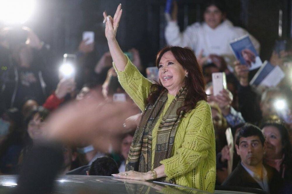 Discursos de odio y acciones violentas contra Cristina Kirchner y el peronismo, mientras el futuro se juega en la economa