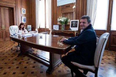 Cristina Kirchner le da forma a una agenda post atentado y hay un desfile pol�tico hacia el Senado