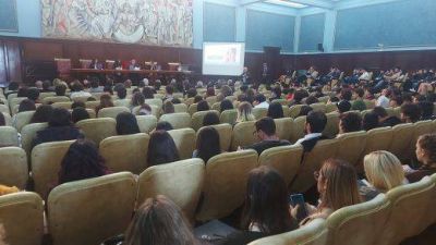 Se presentó en el Aula Magna de la Facultad de Derecho de la UBA el Informe de la DAIA sobre antisemitismo en Argentina: preocupa el crecimiento de grupos neonazis