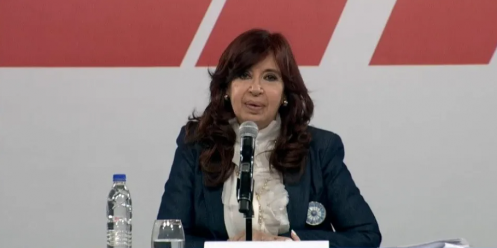 Cristina Kirchner dijo que la oposición presentó presupuestos con sus mismas obras públicas