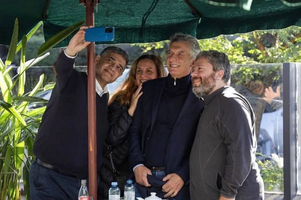 La bendición de Mauricio Macri a su primo en la Ciudad agitó la interna porteña de Juntos por el Cambio