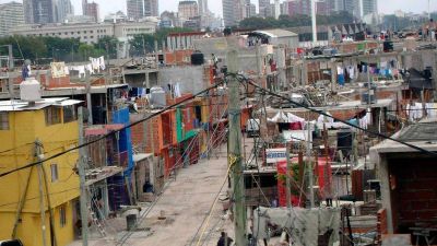 Presupuesto 2023: pese a las promesas oficiales, caen las partidas para la urbanización de barrios populares