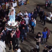 San Nicolás: Una multitud llega para la fiesta central de María del Rosario