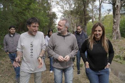 Cuenca Matanza Riachuelo | Sabbatella, Men�ndez y el Padre Paco recorrieron tareas de limpieza de arroyos