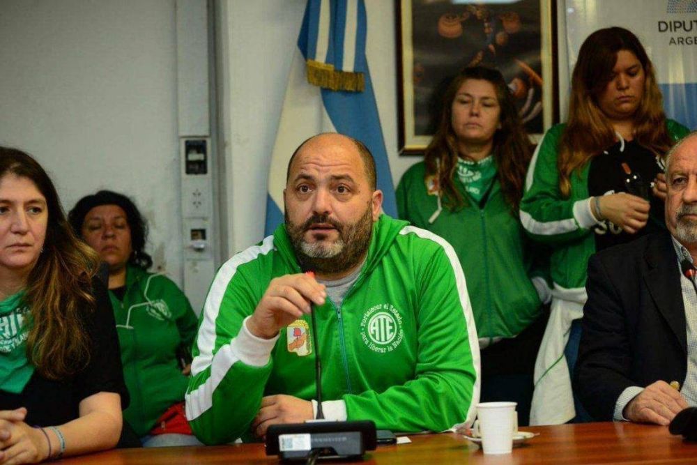 Bell�n: �No alcanza con gritar arriba de un camioncito o escribir un Tweet haci�ndose el combativo�